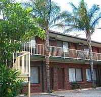 Wentworth Club Motel - Accommodation QLD