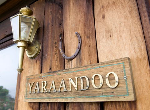 Yaraandoo Lakeside Retreat - Accommodation QLD 0