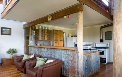 Yaraandoo Lakeside Retreat - Accommodation QLD 2