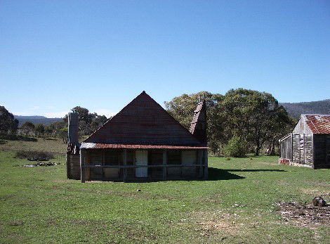 Fontenoy Farm Cottages - Accommodation QLD 0