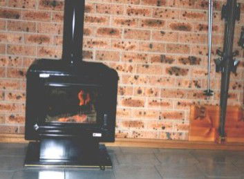 Snowdale Flats - Accommodation QLD 3