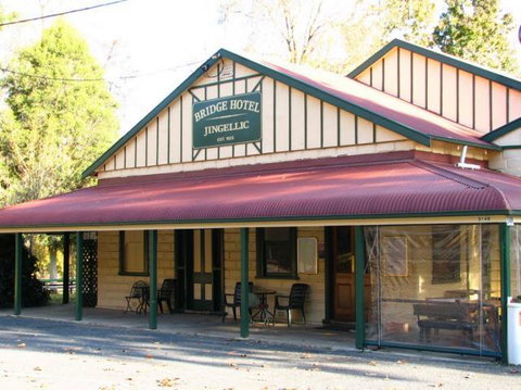 Bridge Hotel At Jingellic - Accommodation QLD 0