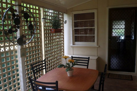 Kastle On King - Accommodation QLD 3