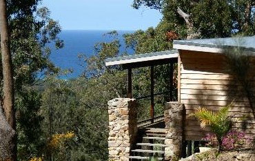 A Sacred Mountain Retreat - Accommodation QLD 2