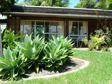 A Sacred Mountain Retreat - Accommodation QLD 4