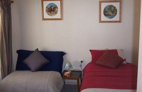 Azalea Cottage - Accommodation QLD 4