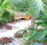 Azura Beach House Bed and Breakfast - Accommodation QLD