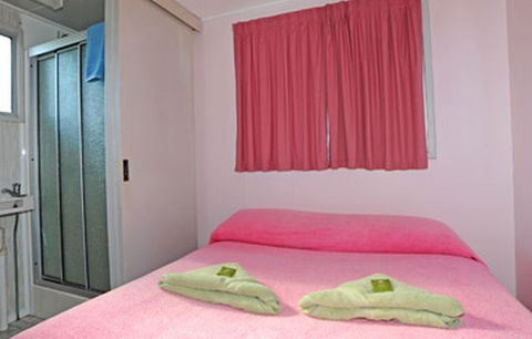 Aukaka Caravan Park - Accommodation QLD 1