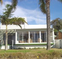 8 Seaview Crescent - Accommodation QLD