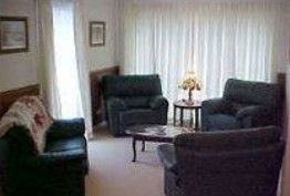 Arcadia House - Accommodation QLD 3