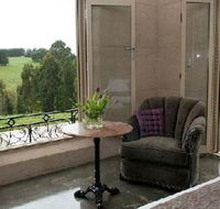 Burrawang Village Hotel - Accommodation QLD