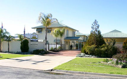 Barham Golden Rivers Holiday Apartments - Accommodation QLD 1