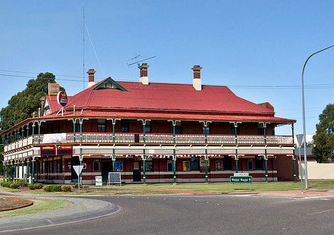 Coolamon NSW Accommodation QLD