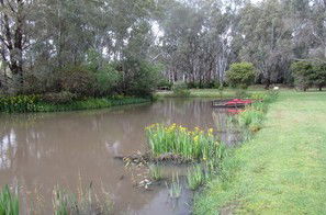 Murray Bank Holiday Units And Yabby Farm - Accommodation QLD 2