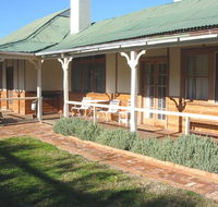 Gundagai Historic Cottages Bed and Breakfast - Accommodation QLD