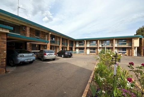 Fig Tree Motel - Accommodation QLD 2
