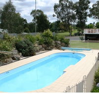 Tuckerbox Motor Inn - Accommodation QLD