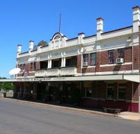 Yenda Hotel - Accommodation QLD