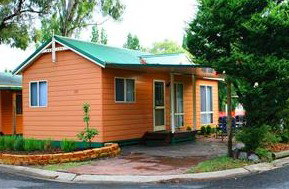 Armidale - Pembroke Tourist And Leisure Park - Accommodation QLD 4