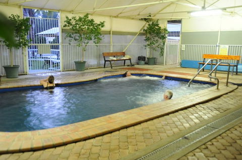 Artesian Spa Motel - Accommodation QLD 0