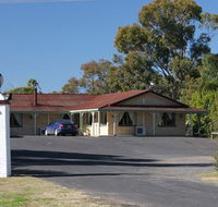 Burke and Wills Motor Inn - Moree - Accommodation QLD