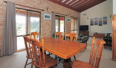 Baileys, Gerringong - Accommodation QLD 3