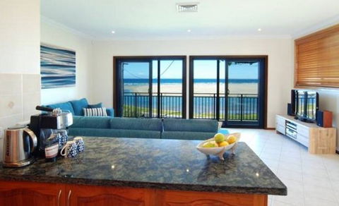 Allure Gerroa - Accommodation QLD 2