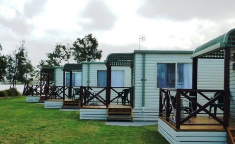 Belmont Pines Lakeside Holiday Park - Accommodation QLD 3