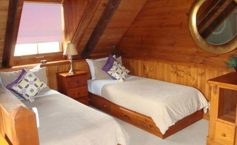 Bonn Abbey - Accommodation QLD 0