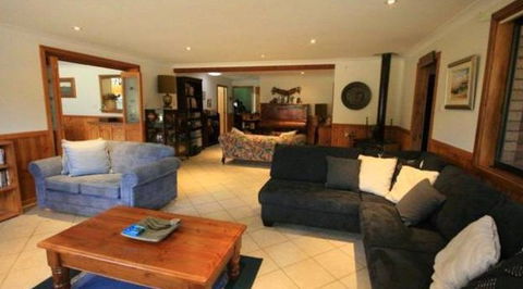 Adams Peak Retreat - Accommodation QLD 0
