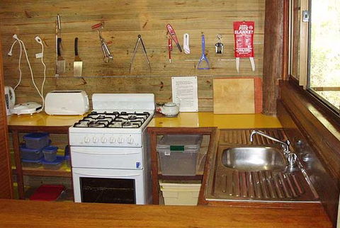 Carawirry Cabins - Accommodation QLD 2