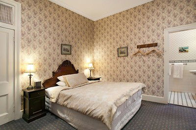 The Old George And Dragon Guesthouse - Accommodation QLD 3