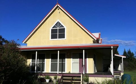 Artist Cottage Ogishi Craft Centre - Accommodation QLD 4