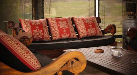 Blackthorn Hill Retreat - Accommodation QLD 5