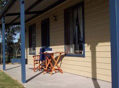 Belmadar Rose Cottage - Accommodation QLD 0