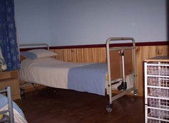 Belmadar Rose Cottage - Accommodation QLD 4