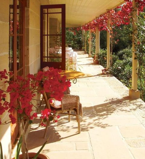 Capers Guesthouse And Cottage - Accommodation QLD 4