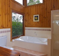Bodhi Falls - Accommodation QLD