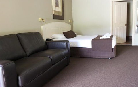 Bowen Inn - Accommodation QLD 1