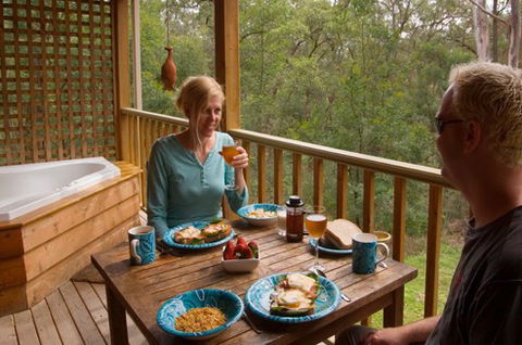 Bingle Tree Retreat - Accommodation QLD 4