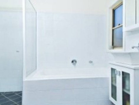 A Beach House Near Manly Two - Accommodation QLD 2