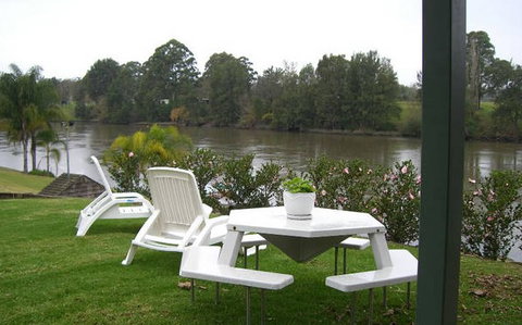 A Spot On The River - Accommodation QLD 1