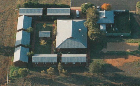 Aussie Cabins - Accommodation QLD 3