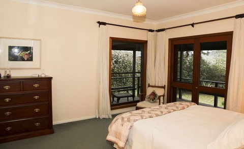 A Church And Homestead In Mudgee - Accommodation QLD 1