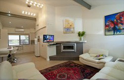 A Colourcity Apartments - Accommodation QLD 1