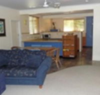 Leeway Beach House - Accommodation QLD