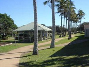 Koola Beach Apartments Bargara - Accommodation QLD 3