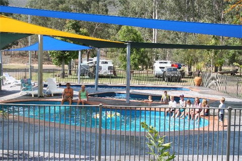 BIG4 Cania Gorge Holiday Park - Accommodation QLD 4