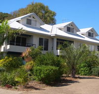 Moore Park Beach Villas on the Beach - Accommodation QLD