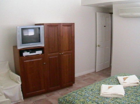 R & R @ Woodgate Beach - Accommodation QLD 1